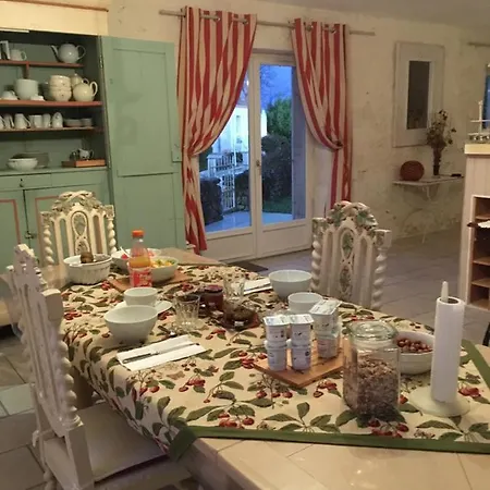 לינה וארוחת בוקר Proche De St Emilion Chambres D'hotes Avec Petit Dejeuner Bellefond